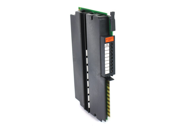 Allen Bradley 1771-OA / 177104-C AC Output Module, 120V - Image 3
