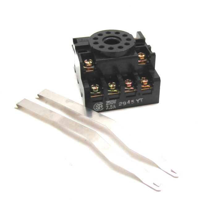 Omron PF113A Relay Base 250 V 7.5 A 11 Pins