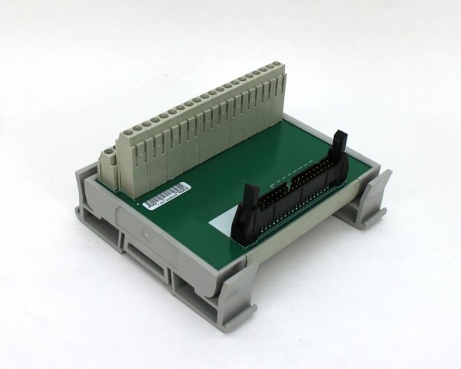 Allen Bradley 1492-IFM40F Interface Module, Ser.C - Image 2