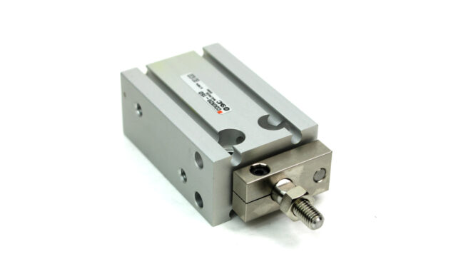 SMC CDUK20-15D Pneumatic Compact Cylinder, 20mm Bore, 15mm Stroke - Image 3