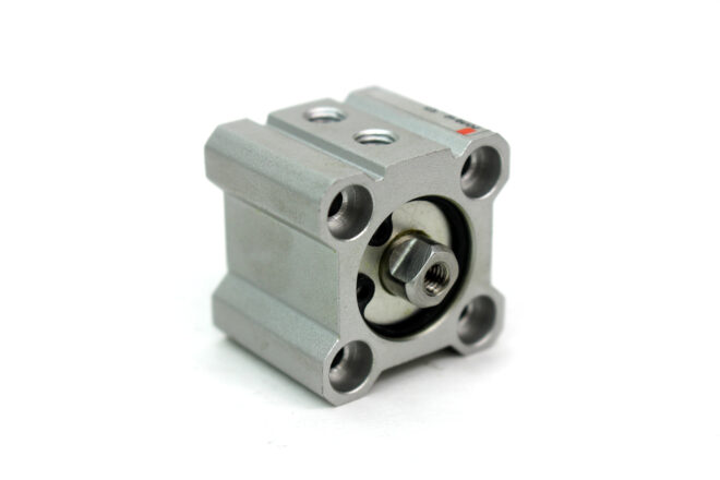 SMC CQ2B16-5D Compact Pneumatic Cylinder, 16mm Bore, 5mm Stroke - Image 3