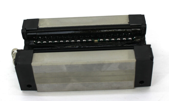 THK SHS20V Linear Ball Guide Slide Block - Image 2