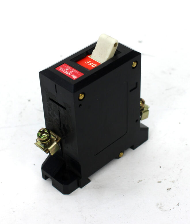IDEC NRC11OL Circuit Protector, 2 Amps - Image 2