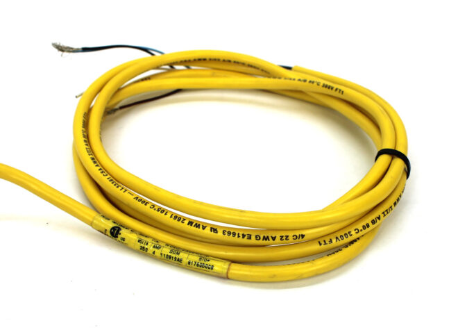 Woodhead W04000A09M020 4-Pole Female Straight 2M 22/4 AWG PVC Cord - Image 3
