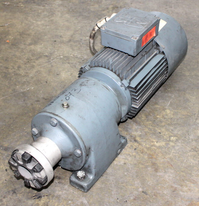 Sew-Eurodrive R60DT100LS4BHG Electric Motor, 3 Phase, 2.2kW w/ Speed Reducer