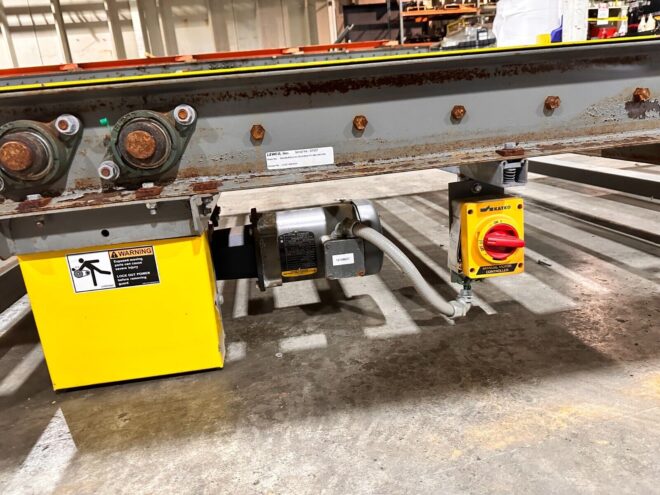 46 1/2" Wide x 201" Long Pallet Conveyor Chain Driven Powered Roller Conveyor - Image 3