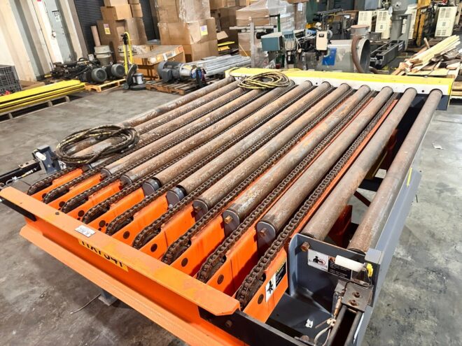 60" Wide x 63" Long Pallet Conveyor Powered Roller Conveyor with Chain Transfer - Image 4