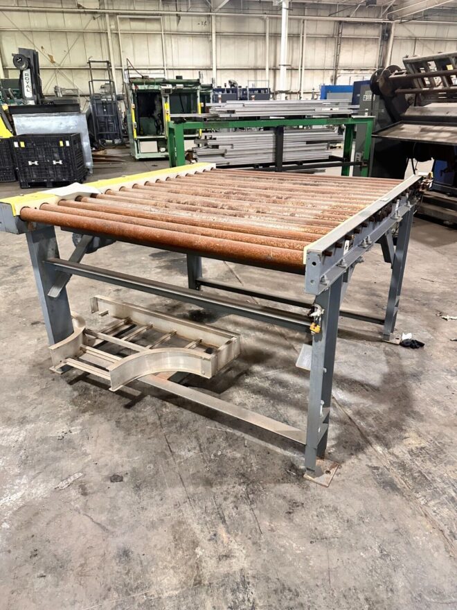 60" Wide x 72" Long Pallet Conveyor Chain Driven Powered Roller Conveyor 3/4Hp - Image 3