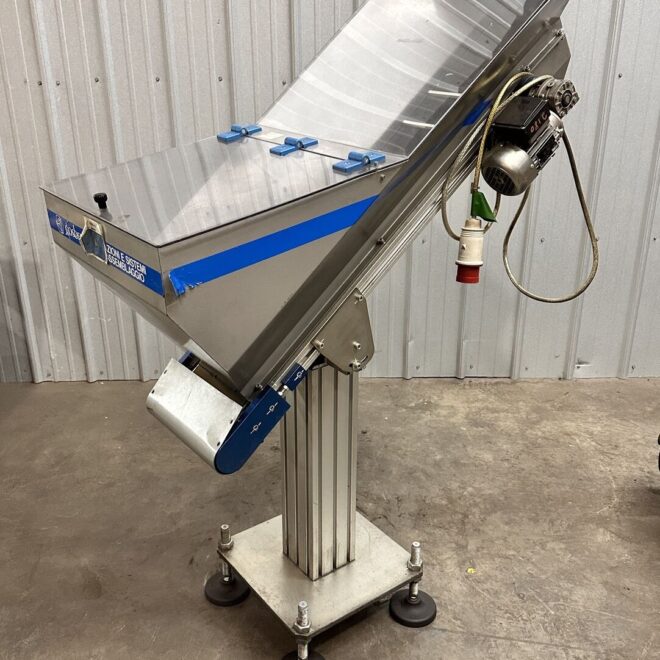 Cosberg 8" x 4' Incline Conveyor with Hopper Small Parts Loader