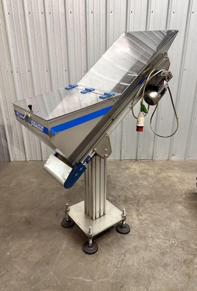 Cosberg 8" x 4' Incline Conveyor with Hopper Small Parts Loader